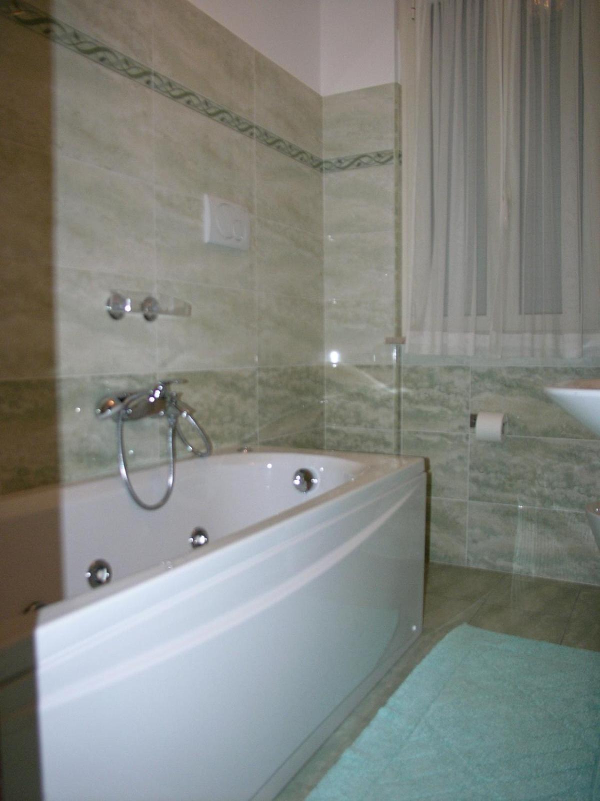 Hotel Lido Deiva Marina Ngoại thất bức ảnh