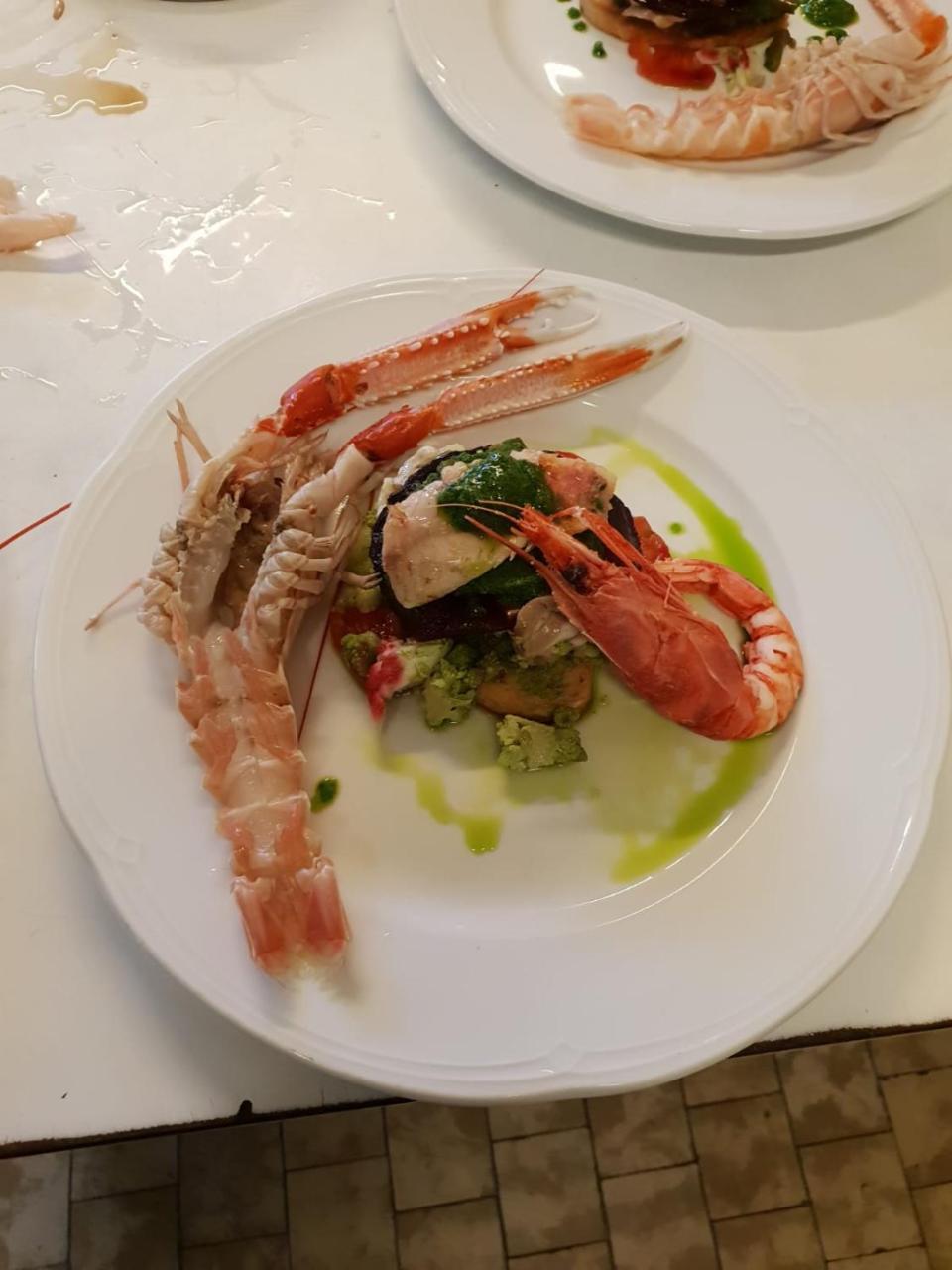 Hotel Lido Deiva Marina Ngoại thất bức ảnh